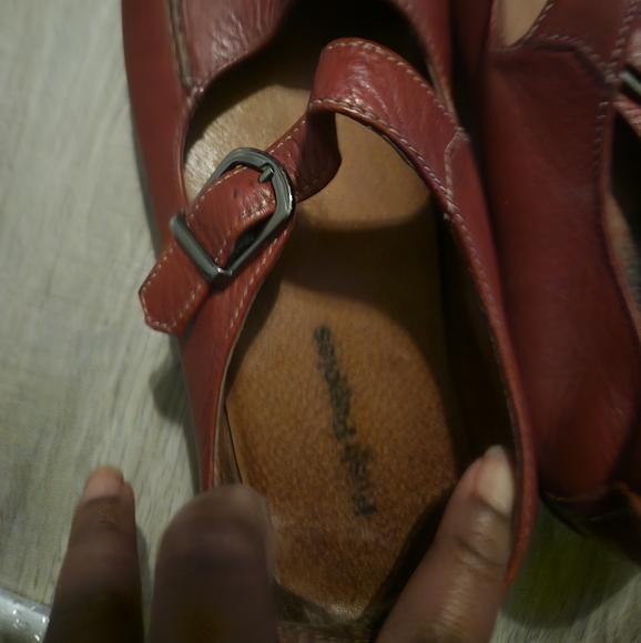 Leather MaryJanes Burgandy😍 - Picture 5 of 6